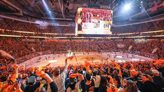 NHL: APR 18 Playoffs First Round Flyers at Penguins 