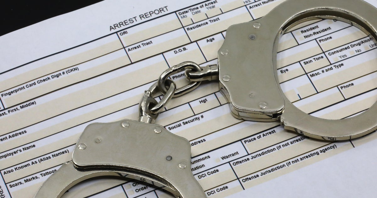 Fired dancer attacks North Miami Beach strip club manager, security guard with a pole, police say