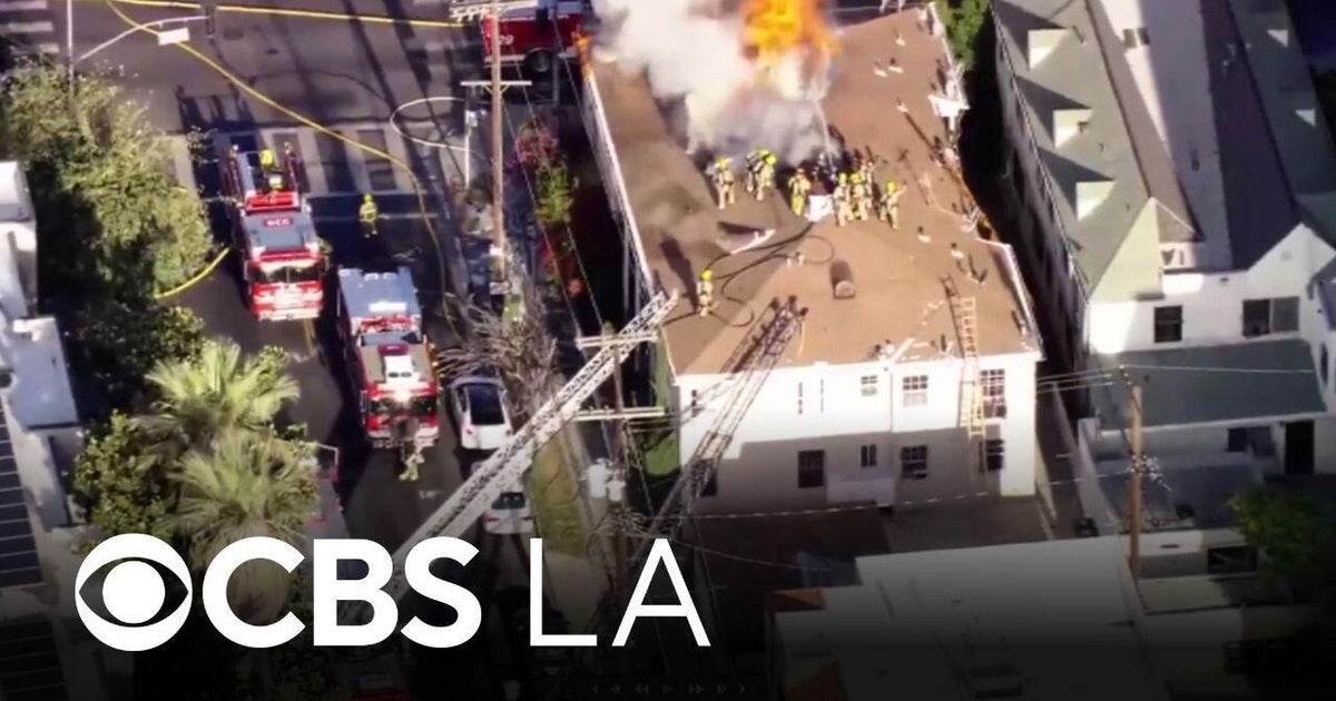 Koreatown apartment complex fire displaces 18 people - CBS Los Angeles