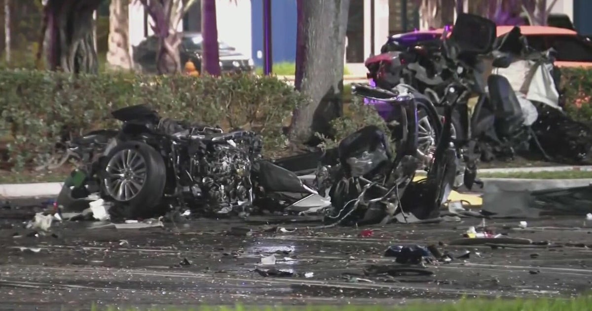 Violent, deadly crash under investigation in Doral