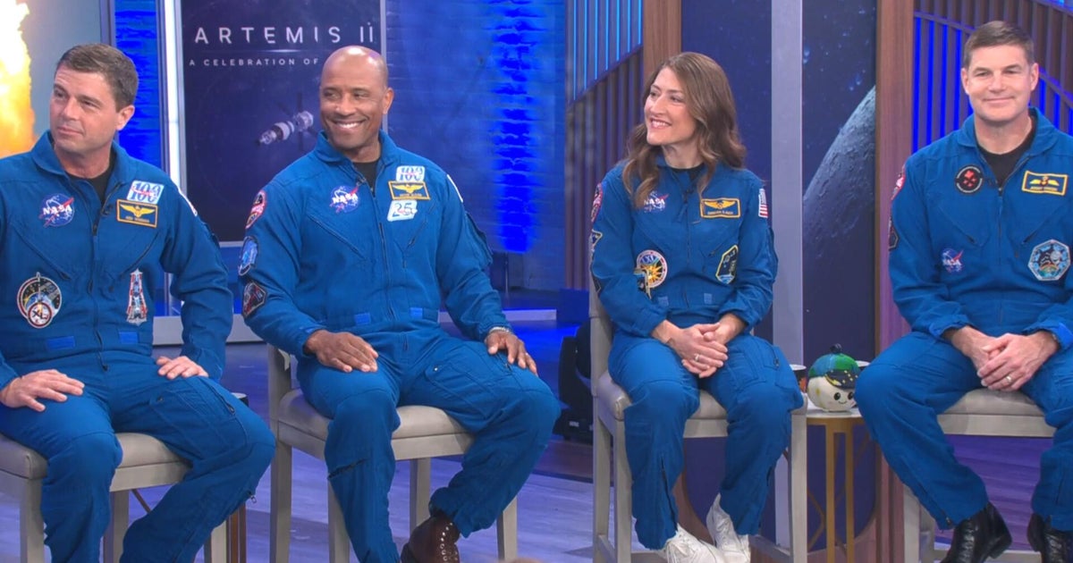 Artemis astronauts describe "spectacular" moon mission, eating peanut M&M's after splashdown