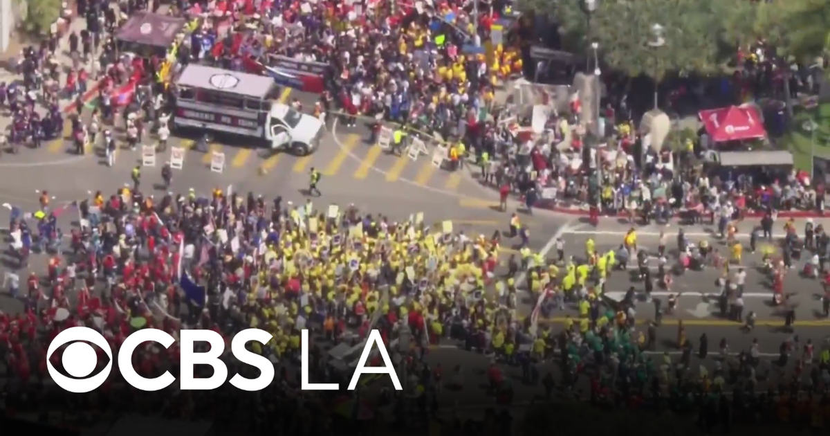 Thousands gather in downtown Los Angeles for May Day march