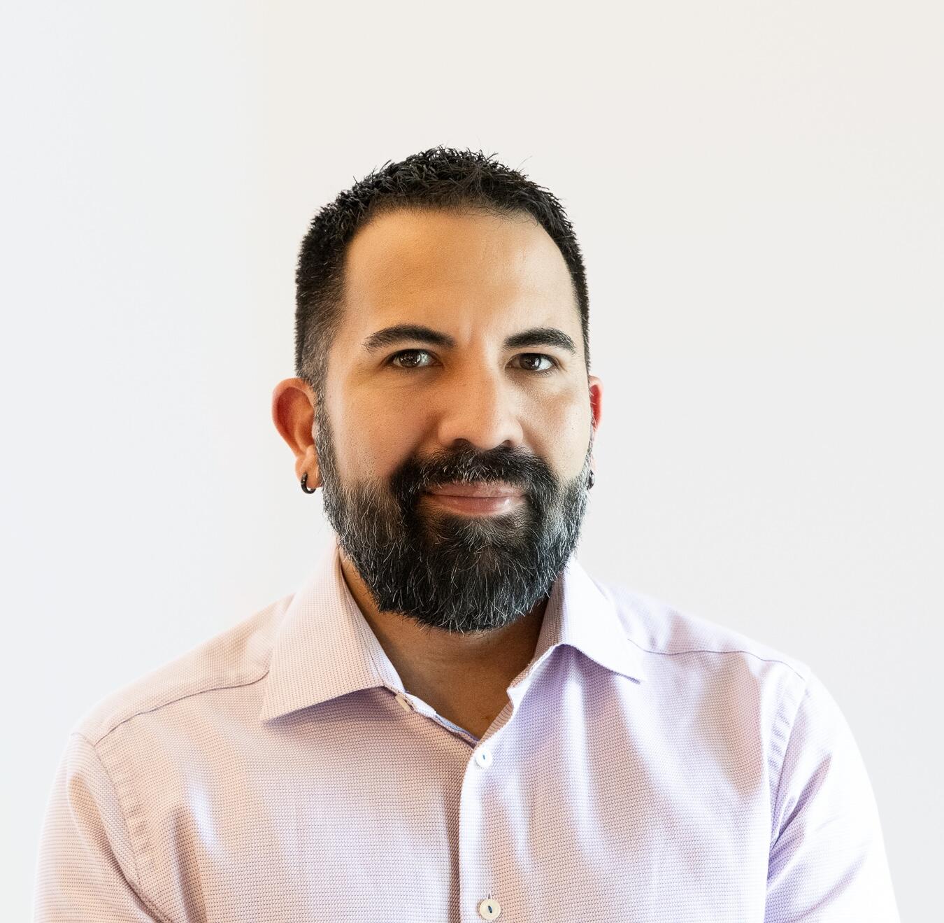 Elliott Ramos - CBS News
