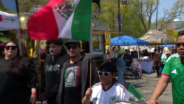 5p-vo-cinco-de-mayo-parade-wccoad3f.jpg 