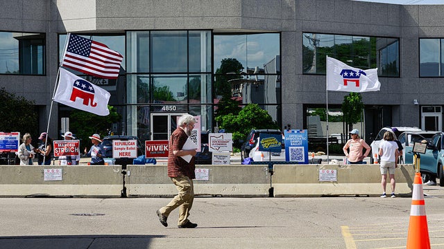 Ohio Gubernatorial Candidate Amy Acton Holds Early Vote Rally With Educators And Health Care Workers 