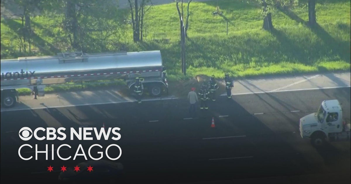 Edens Expressway reopens after tanker leaks chemicals near Dempster ...
