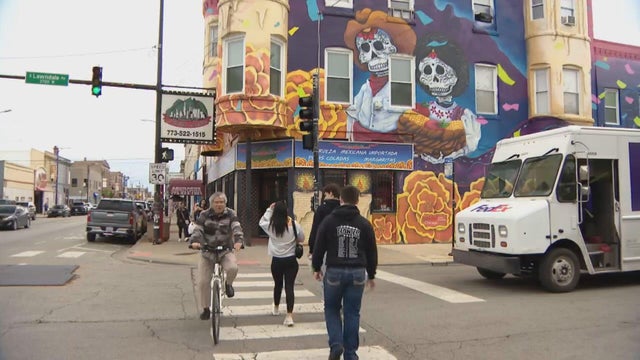 little-village-cinco-de-mayo.jpg 