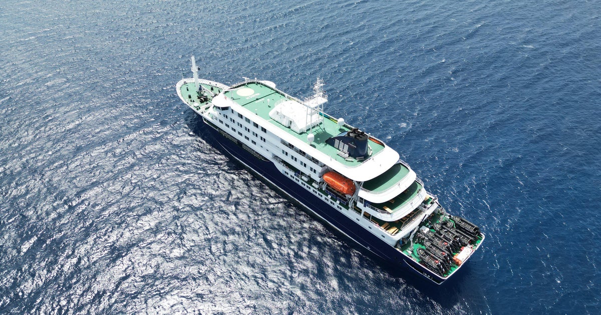 Spain to "welcome" hantavirus cruise ship as dead passenger's contacts traced