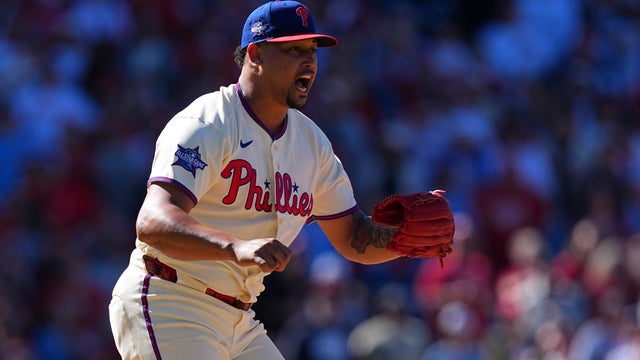 Arizona Diamondbacks v Philadelphia Phillies 