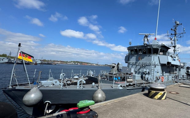 Germany deploys mineshunter for possible Strait of Hormuz mission 
