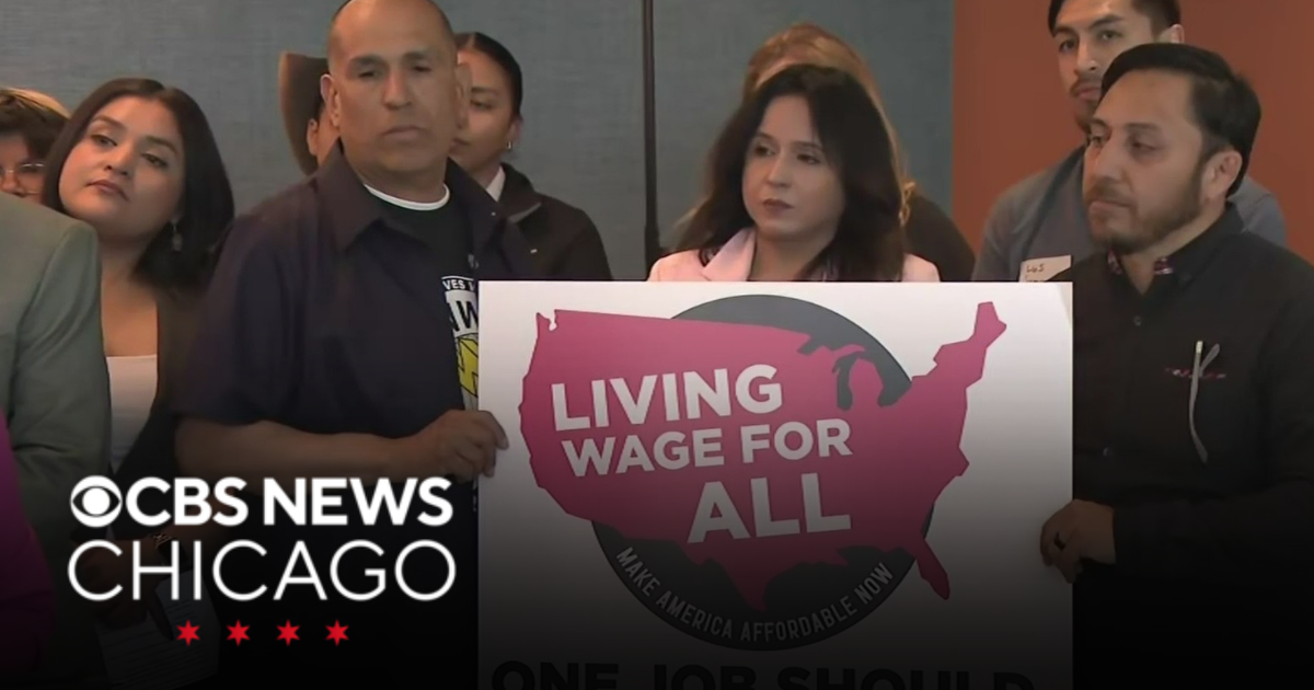 Illinois lawmakers introduce bill to raise federal minimum wage to $25 an hour