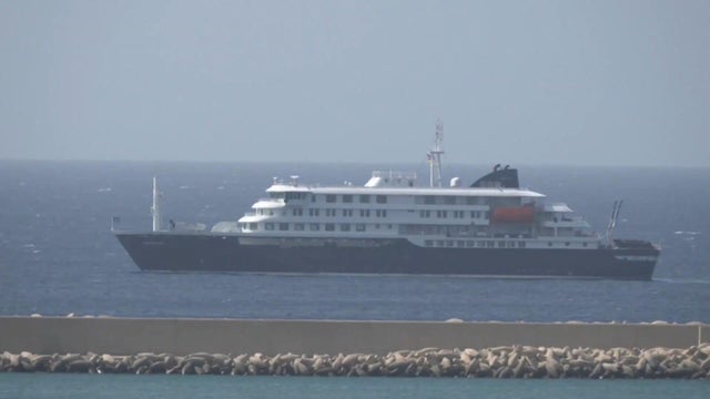en050526.jpg 