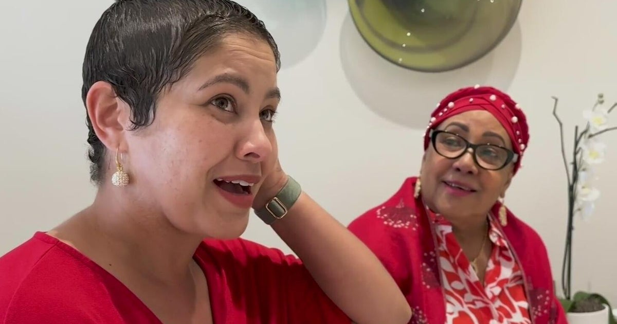 Mother and daughter battle breast cancer together just before Mother's ...