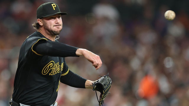 Pittsburgh Pirates v Arizona Diamondbacks 