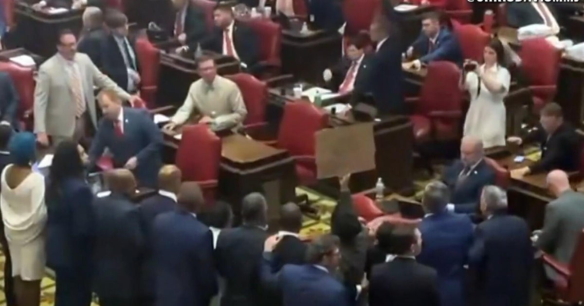 Protests in Tennessee after legislature breaks up majority-Black district