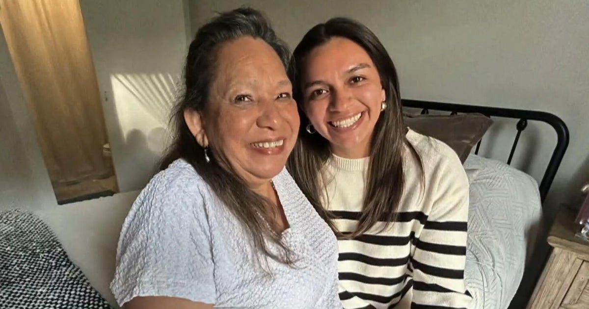 After growing up homeless, woman shares new apartment with her mom