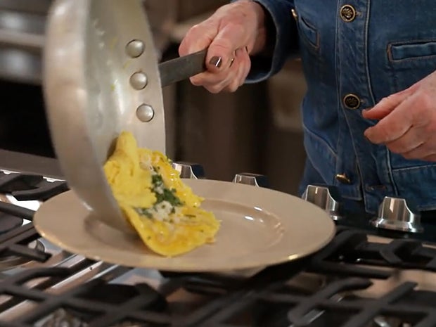 martha-stewart-omelette-b-plate-1280.jpg 