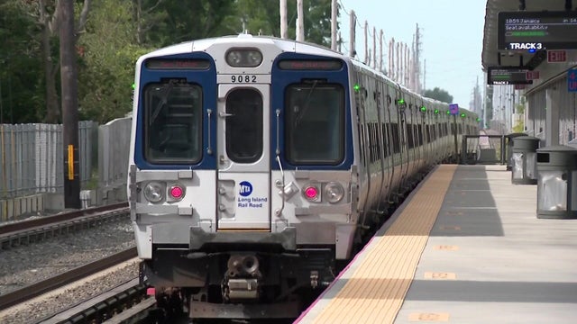 dias-630am-vo-lirr-stri-wcbshrd6-hi-res-still-00-00-2927.jpg 