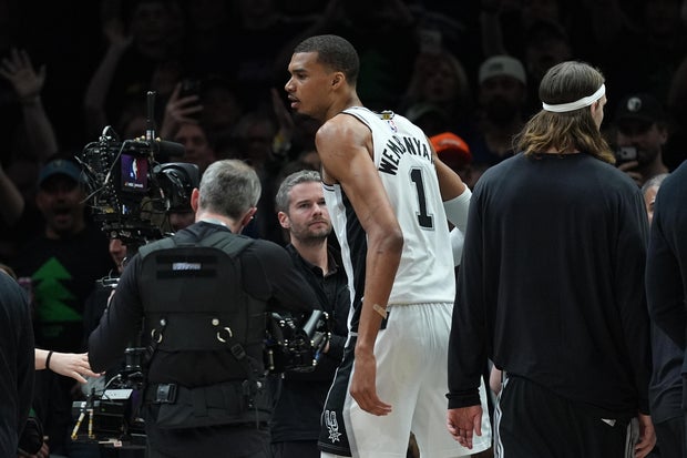 APTOPIX Spurs Timberwolves Basketball 