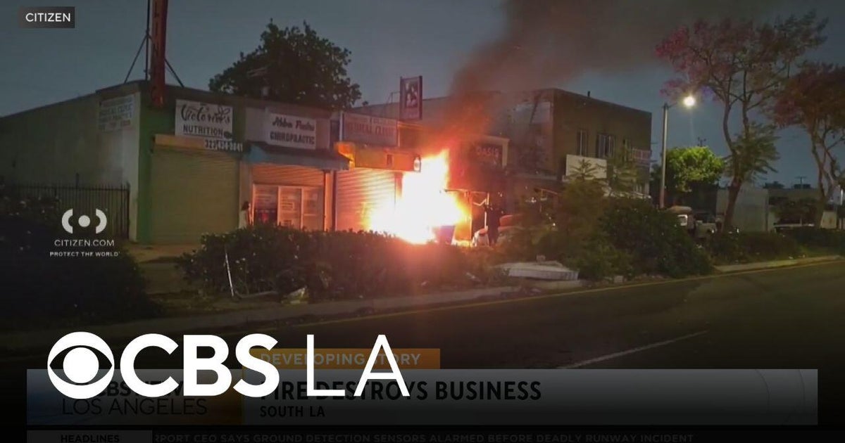 South LA fire destroys clothing store - CBS Los Angeles