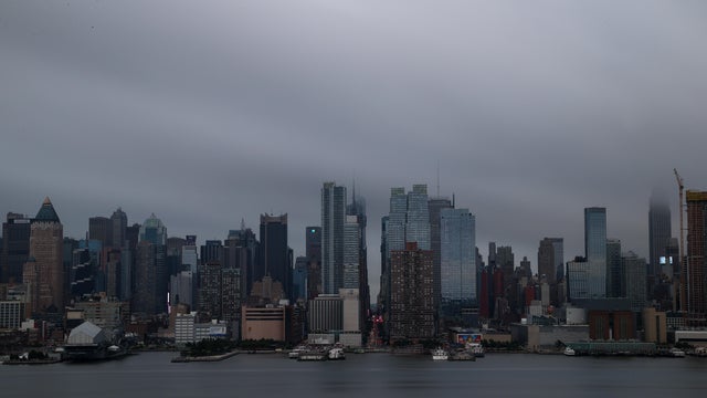 Cloudy weather in New York City 