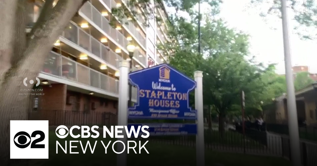 Man injured after being shot on Staten Island, NYPD says - CBS New York