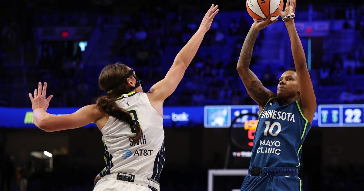 Natasha Howard and Courtney Williams lead Lynx to 90-86 win over Wings