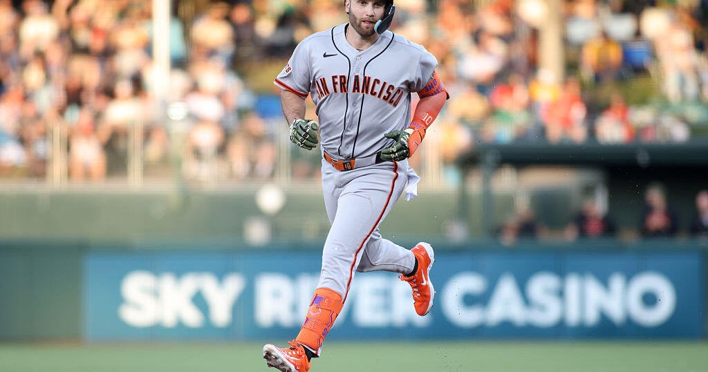 Casey Schmitt has 2nd career multihomer game to lead Giants over As, 6-4