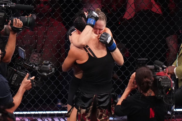 Ronda Rousey, Gina Carano 