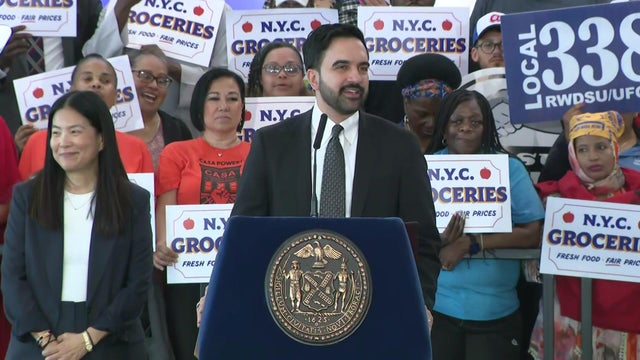 mamdani-bronx-grocery-store-mk-hi-res-still.jpg 