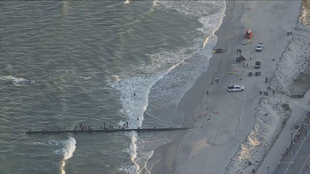 ocean-rescue-frame-63741.jpg 