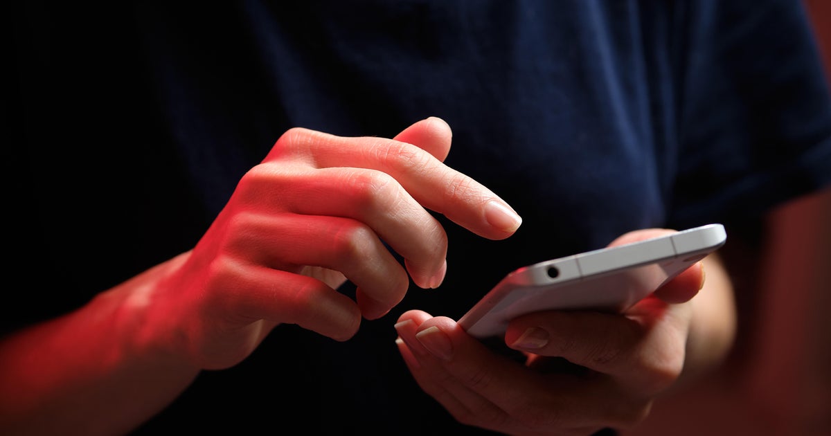 Deerfield school district investigating phishing email