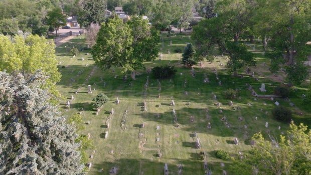 cemetery-too-many-bodies-10pkg-transfer-frame-69.jpg