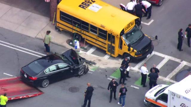 Everett school bus crash 