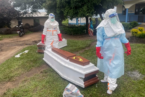 Ebola « se propage rapidement » au Congo, l’OMS élève la menace nationale à « très élevée » Ebola « se propage rapidement » au Congo, l’OMS élève la menace nationale à « très élevée »
