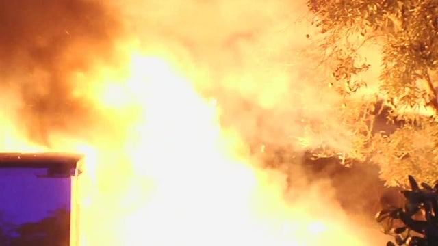 cbsmiami-nw-md-fire-1.jpg 