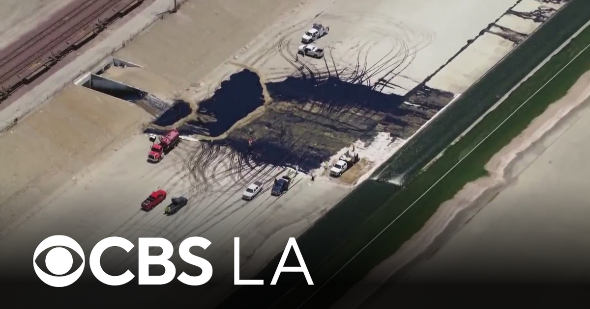 Ruptured East LA oil pipeline leaks thousands of gallons of petroleum into LA River and streets