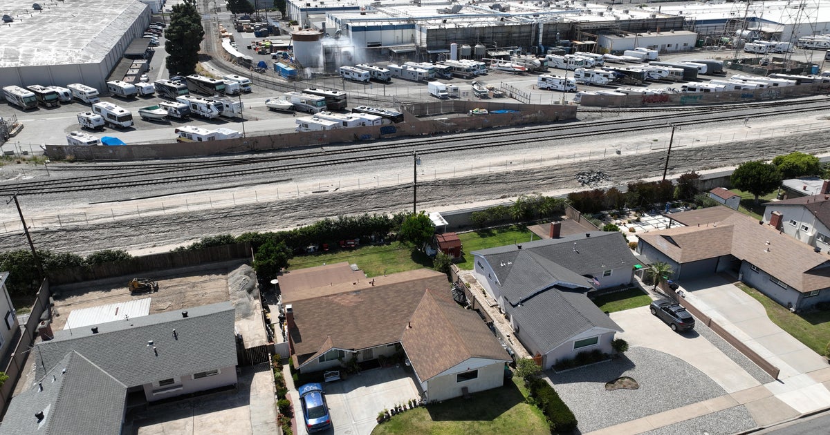 California crews race to stop Orange County chemical leak: "Letting this thing ... blow up is unacceptable"