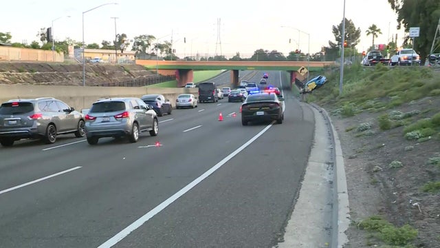 mw-freeway-car-ax-may25.jpg 