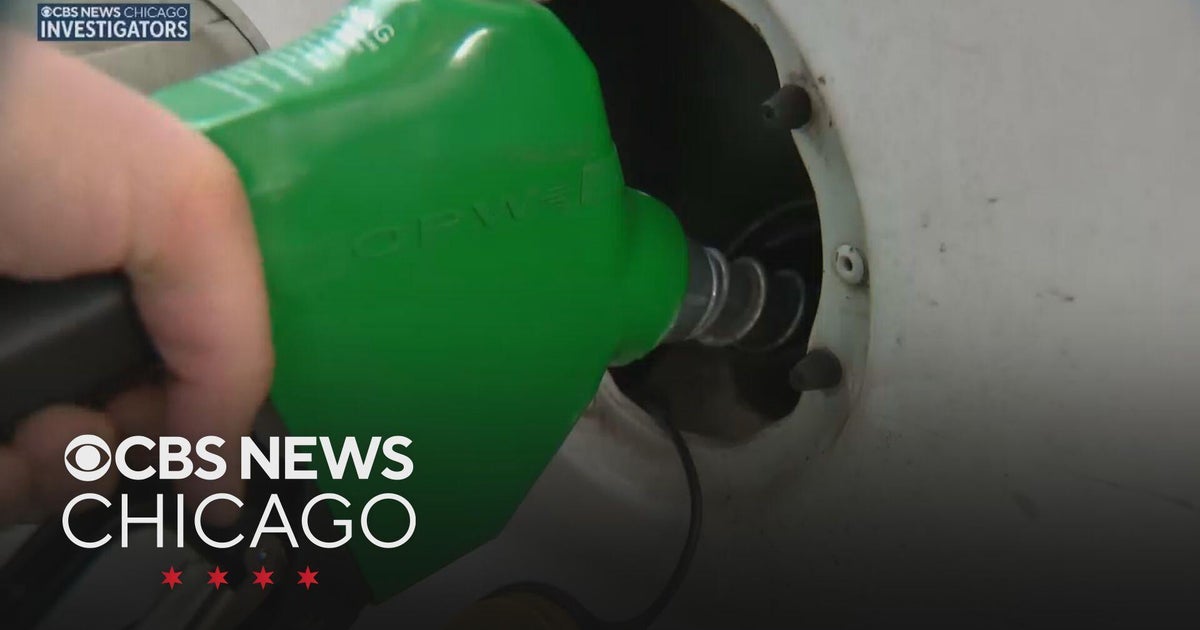 Gas prices in Chicago at four-year high over Memorial Day weekend - CBS ...