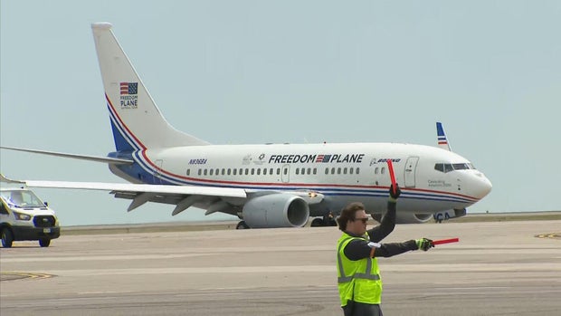 freedom-plane-arrives-4vo-frame-232.jpg 