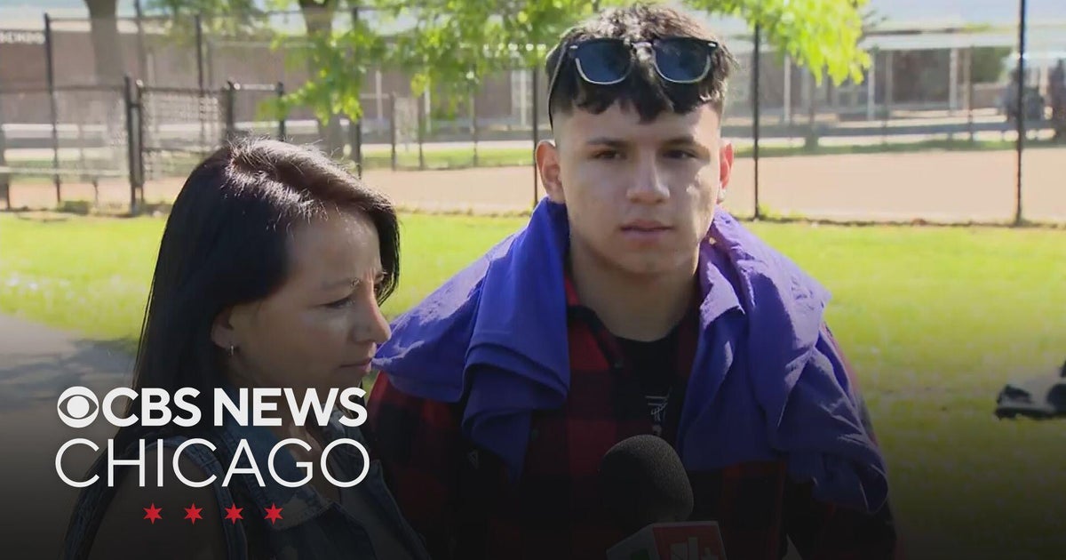 Teen released from ICE detention reunites with his high school soccer ...