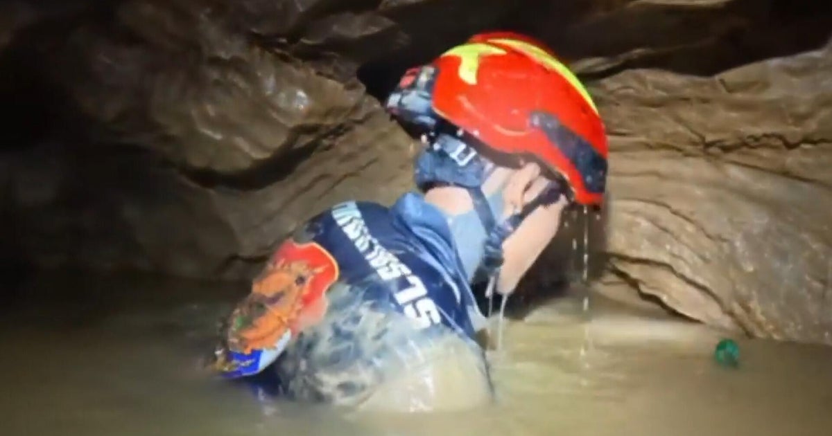 5 of 7 people stuck in Laos cave for more than a week found alive, rescuers say