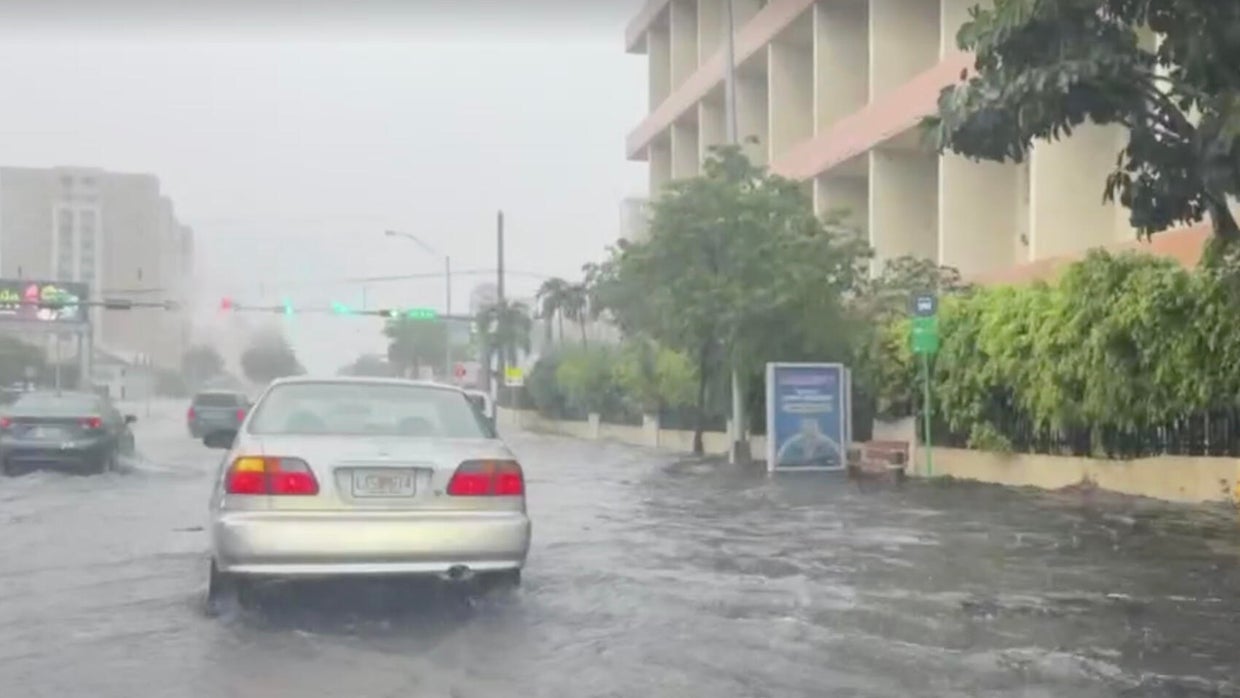 Videos, photos show flooding in South Florida as heavy rain barrels ...