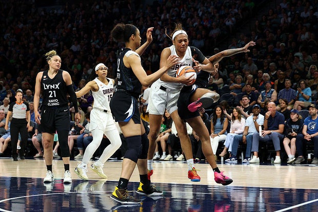 Atlanta Dream v Minnesota Lynx