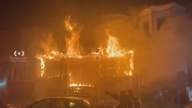west-wellens-st-fire-citizen-frame-569.jpg 