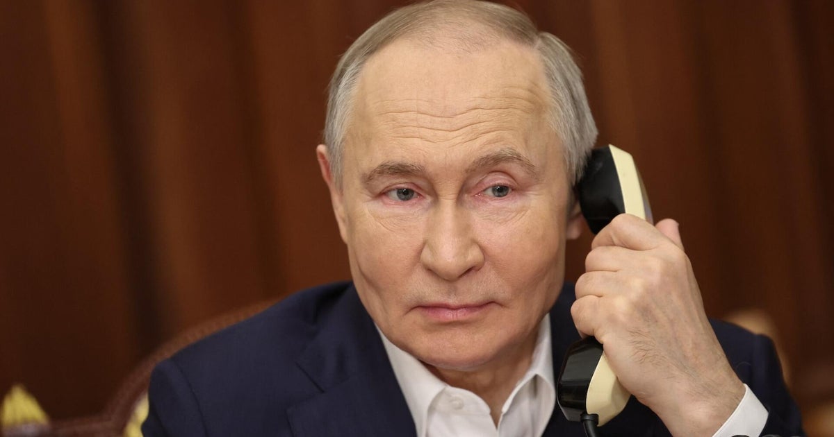 U.K. spy chief says nearly 500,000 Russian soldiers have died in Ukraine war