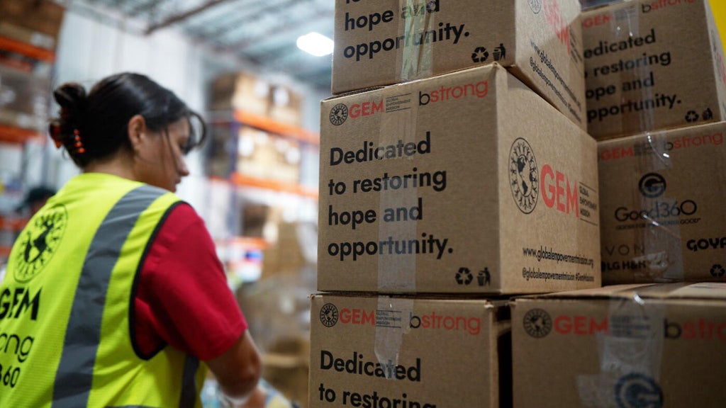 CBS Miami, Neighbors 4 Neighbors to host 2026 hurricane preparedness supply distributions across South Florida