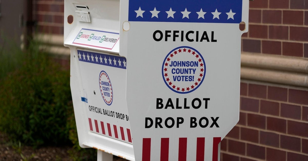 Iowa prepares for primary elections as farmers worry about the U.S. economy