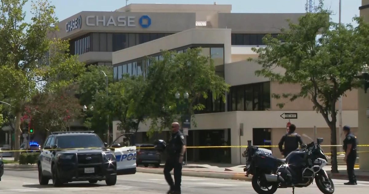 Active hostage situation and bomb threat at California Chase Bank